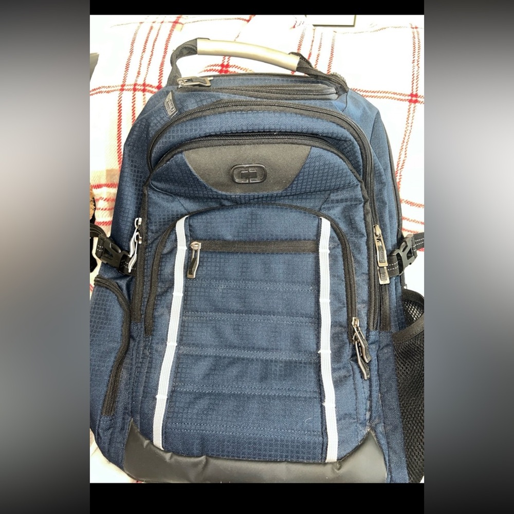 OGIO Backpack - Navy Blue/Black -Gently used